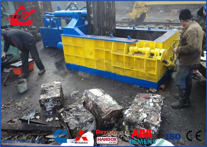 Blog công ty mới nhất về Turn-Out vs Side Push-Out Scrap Metal Baler: Người mua nên chọn hệ thống xả nào?